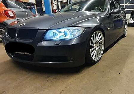 BMW 320i 320 Aut.