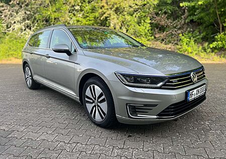 VW Passat Variant Volkswagen 1.4 TSI Plug-In-Hybrid DSG GTE