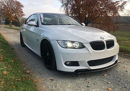 BMW 330i 330 +Coupe