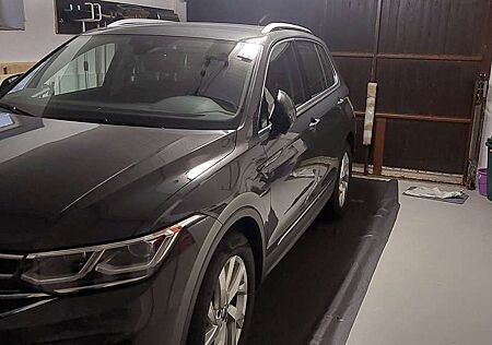 VW Tiguan gebraucht kaufen VW Tiguan Volkswagen 1.5 TSI OPF DSG Elegance