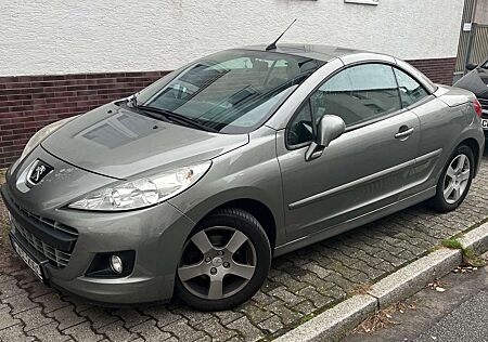 Peugeot 207 CC 120 VTi Allure