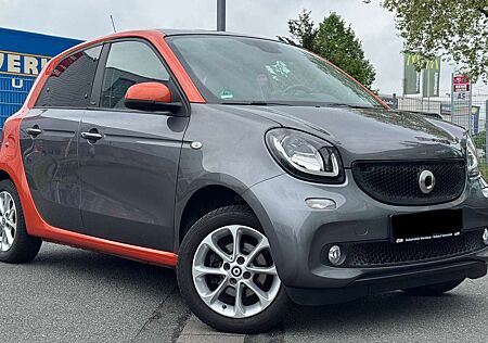 Smart ForFour * Leder * Panorama* Sitz HZ* PDC*