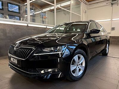Skoda Superb Combi Ambition DSG BI-XENON NAVI AHK 1.Hd
