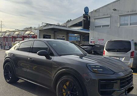Porsche Cayenne Turbo E-Hybrid Coupe Tiptronic S GT-Paket
