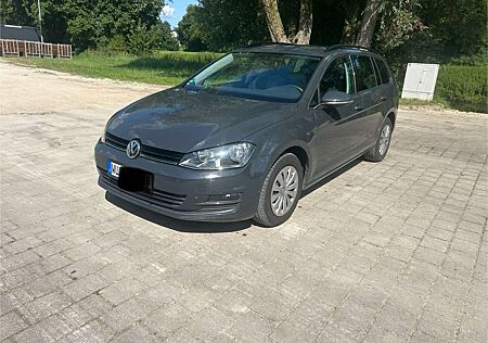 VW Golf Volkswagen Variant 1.6 TDI BlueMotion.