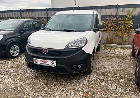 Fiat Doblo Doblò SX L1H1 Kasten Rückfahrkamera Radio