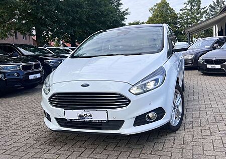 Ford S-Max Titanium 7-Sitzer