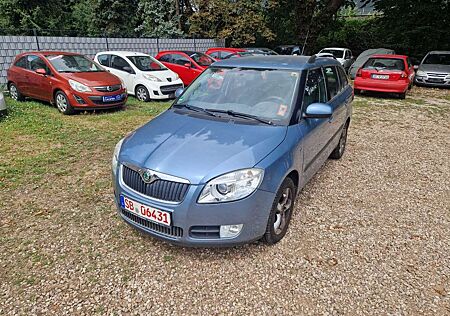 Skoda Fabia Combi 1.4 Klimatro 89Tkm Kamer Navi Sitzhz ESP