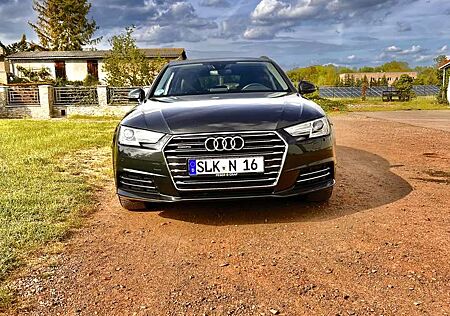 Audi A4 quattro design