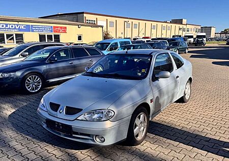 Renault Megane Coupe Dynamique 1.6 16V Automatik Klima