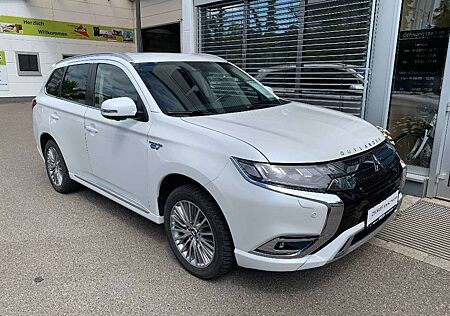 Mitsubishi Outlander Plug-in Hybrid PLUS FA-Paket 2.4 4WD