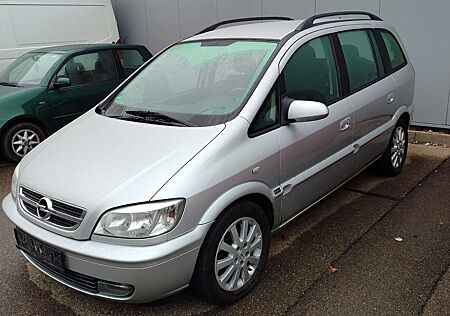 Opel Zafira 2.2 DTI Elegance AHK