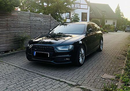 Audi A4 3.0 quattro*S LINE*BLACK*RS-SITZ*STANDHEIZU*B&O