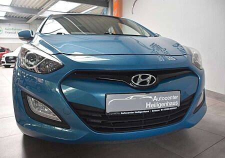 Hyundai i30 Style 1.6 CRDi Navi Klimaauto Kamera Tempo