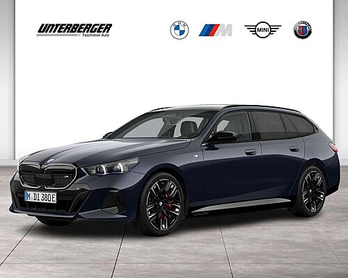 BMW i5 M60 xDrive Touring Pro AHK B&W ACC 360° Pano