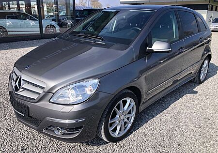 Mercedes-Benz B 200 Autotronic*Bi-Xenon*NAVI*Park-Assistent*SportPaket