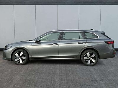Volkswagen Passat Variant Business DSG+MASSAGE+NAVI+17"" ...