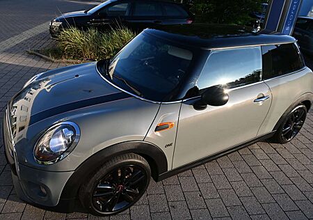 Mini ONE * * * Silverstone sehr Gepflegt * * *