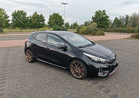Kia Cee'd Ceed / 1.6 T-GDI GT-Track