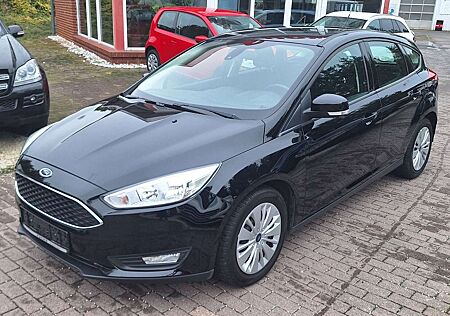 Ford Focus 1.5 Business Navi PDC Sitz-&Lenkradheizung