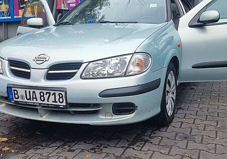 Nissan Almera 2.2 Di