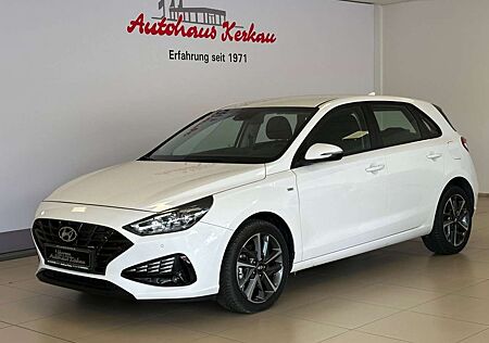 Hyundai i30 1.5 T-GDI 48V-Hybrid Trend Navi+Carplay+R.Kamera+