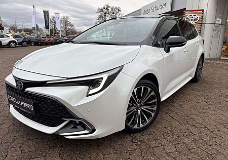 Toyota Corolla TS Black&White **GEPFLEGT**