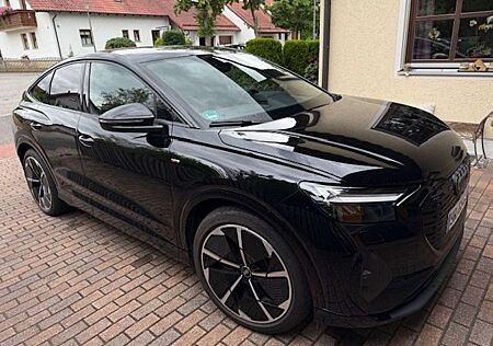 Audi Q4 e-tron Sportback 55 Sportback quattro S-Line