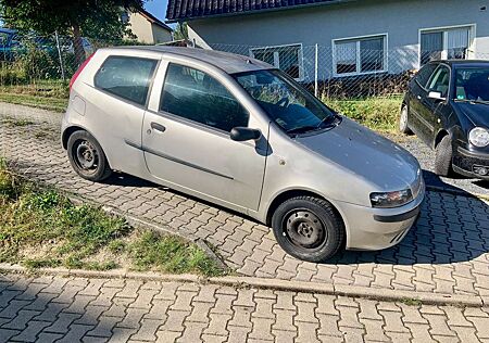 Fiat Punto 1.2 16V Dynamic / TÜV 01/26