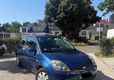 Ford Fiesta 1.3*TÜV NEU*KLIMA*SPARSAM*WENIG KM*TOP*
