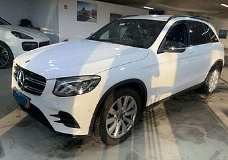 Mercedes-Benz GLC 220 4Matic AMG Line AHK*STANDHEIZUNG*LED
