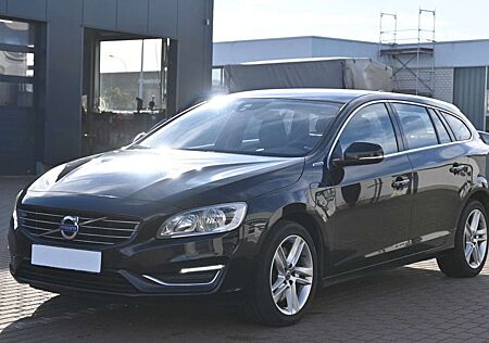 Volvo V60 Kombi D6 Summum AWD*NAV*LED*TEMPO*