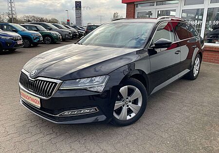 Skoda Superb Combi 4x4*SHZ*Kamera*LED*AHZV*Standhzg.*