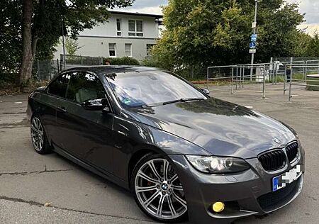 BMW 335i 335 E93 Cabrio M-Paket *SHZ*PDC*Memory*Logic7*