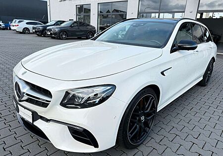 Mercedes-Benz E 63 AMG E63S*AMG*4M*DESIGNO*360°ACC*HUD*LED*AHK*DAB*20ZO
