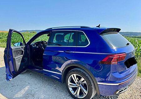 VW Tiguan Volkswagen R-Line 4Motion