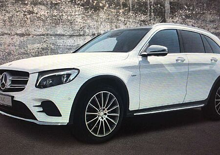 Mercedes-Benz GLC 250 d 4Matic 9G-TRONIC Edition 1