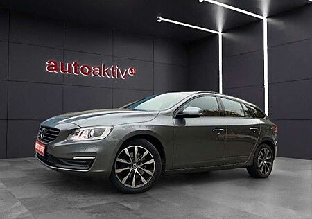 Volvo V60 Kombi Linje Svart/Voll Leder/AHK/Bi Xenon/Ka