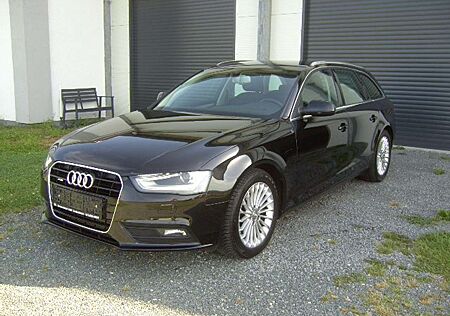 Audi A4 Ambition quattro/Navi/SHZ/PDC/Allwetterreifen