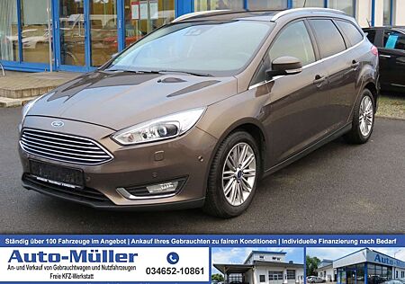 Ford Focus Turnier Titanium Bi-Xenon Navi Winter-Pak.