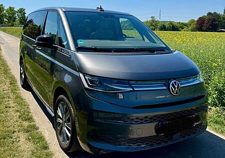 VW T7 Multivan Volkswagen Lang eHybrid Energetic