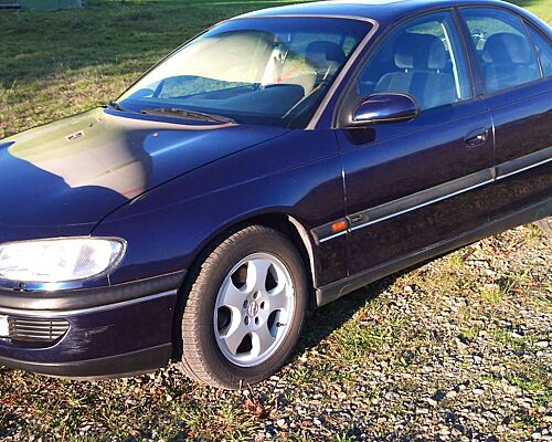 Opel Omega Omega 2.5 V6 Edition 100