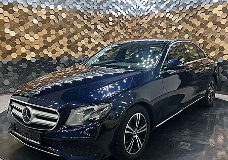 Mercedes-Benz E 300 /Widescreen/Burmester/Distronic/