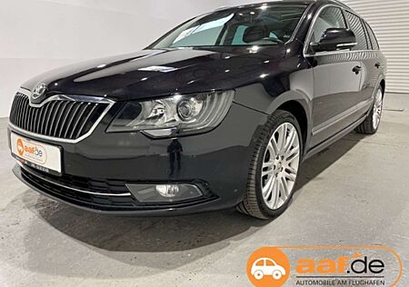 Skoda Superb Combi 2.0 TDI DSG Elegance Leder Navi Pano