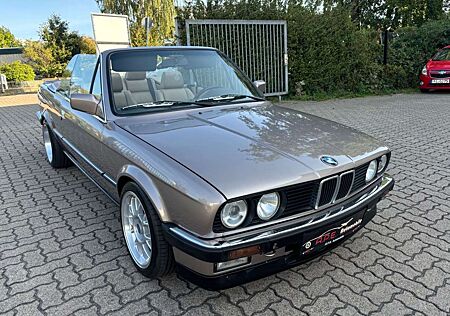 BMW 325 i E30 Cabrio ROSTFREI KLIMA AUTOMATIK LEDER