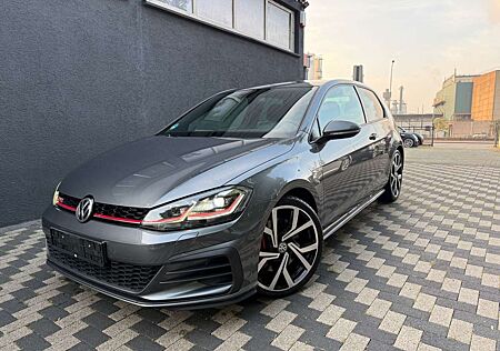 VW Golf Volkswagen VII Lim. GTI Performance BMT LED Digital.T