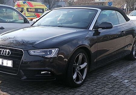 Audi A5 Cabrio Diesel 2.0 TDI AHK