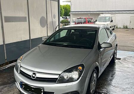 Opel Astra GTC 1.4 Edition