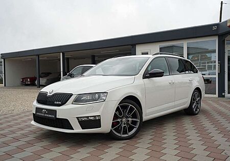Skoda Octavia RS 4x4*1.Hand*DSG*AHK*Navi*Scheckheft*