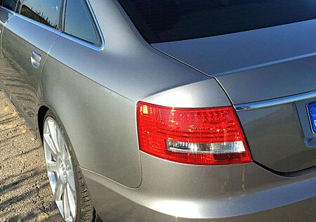 Audi A6 2.4 V6 Automatik